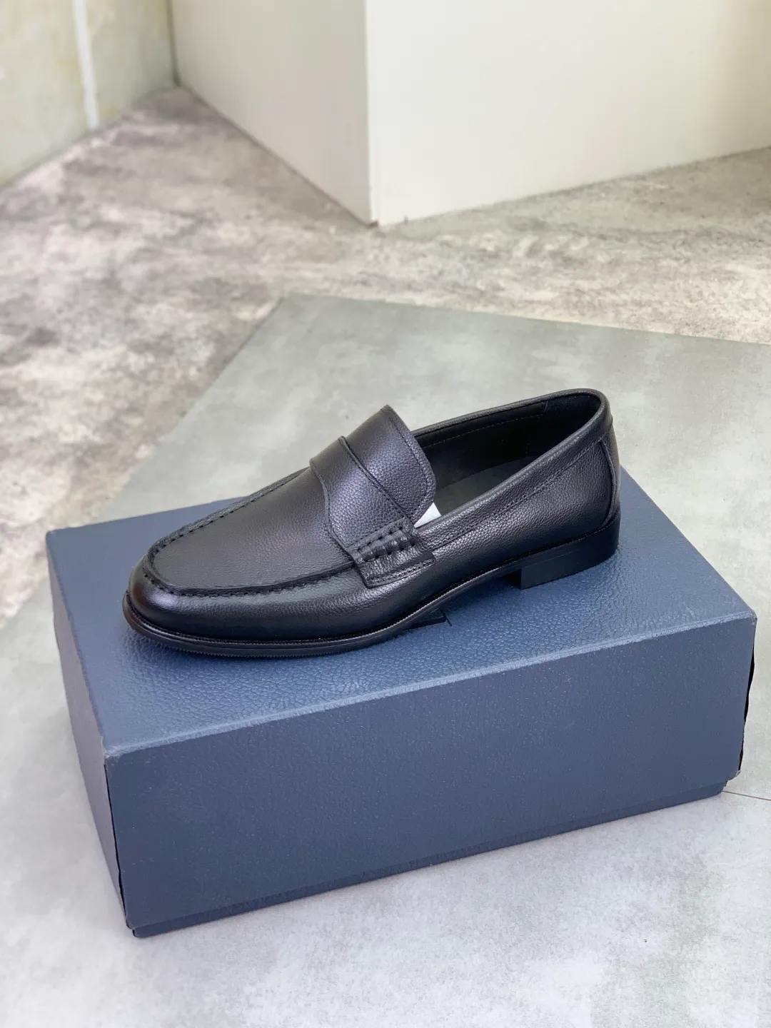 Men's men's shoes 💰P560 new style 💰high version 💎💎💎Dior original version! Top Italian purchasing agent! Men's business casual leather shoes, original imported pebbled calfskin upper, ultimate texture, gentlemanly style, imported water-dyed cowhide inside, top-quality original Italian rubber outsole, first-class workmanship, top quality! Size: 39-44 (45 customized) 3️⃣ colors available